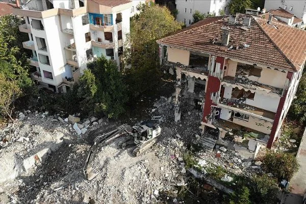 Türkiye'de 2012'den bu yana saptanan 197 bin 20 riskli yapıdan 165 bin 556'sı yıkıldı