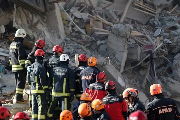 'Türkiye depreme hazır mı?' Optimar'dan deprem anketi