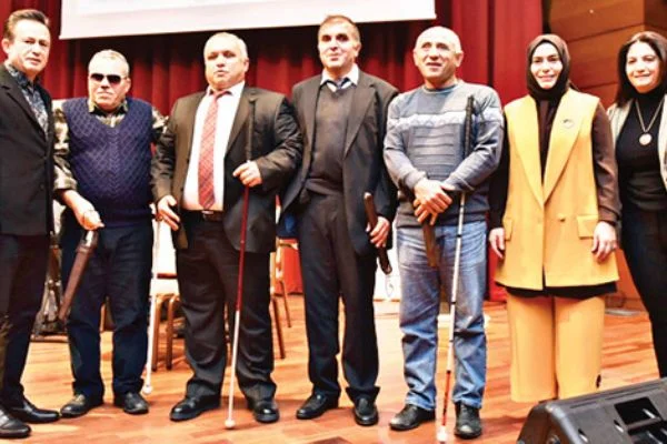 Tuzla Belediyesi'nden 'Beyaz Baston Görme Engelliler Haftası' kapsamında etkinlik