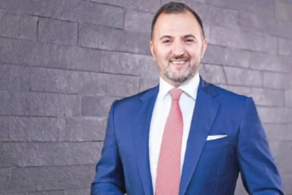 Vodafone yetenekli gençleri davet ediyor