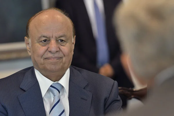 Yemen'de kritik iddia: Cumhurbaşkanı Hadi'ye, Başbakan tarafından darbe yapılıyor
