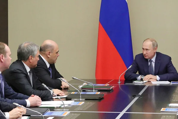 Yeni kabineyi toplayan Putin'in ilk hedefi