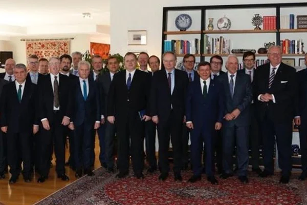 AB büyükelçileri Davutoğlu ile görüştü