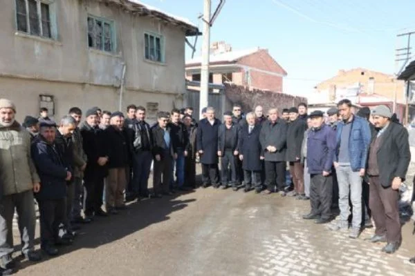 Afyonkarahisar Belediye Başkanı Zeybek: Gönülden çalışıyor gönüller yapıyoruz