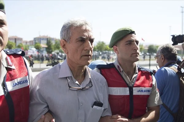 Akın Öztürk'ün emir astsubayı gözaltına alındı