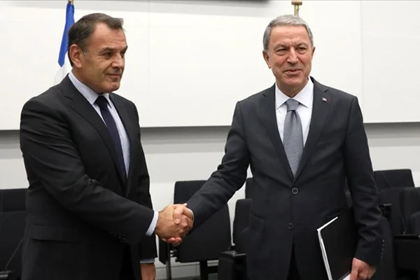 Bakan Akar, Yunanistan Savunma Bakanı ile görüştü