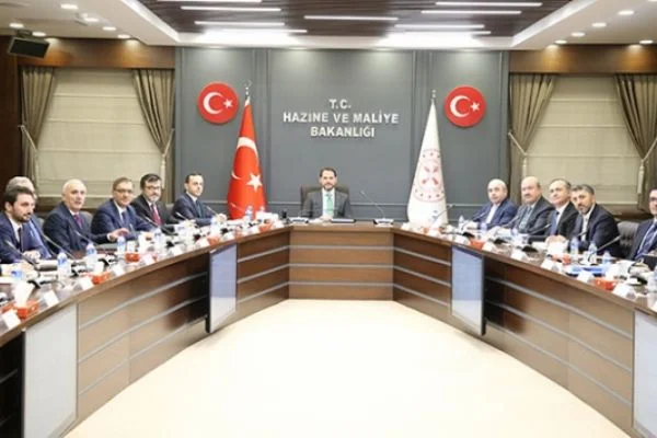 Bakan Albayrak: Kazanımlarımızı daha da ileri taşıyacak yol haritamızı ele aldık