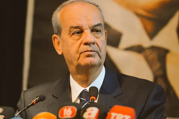 Başbuğ'un avukatlarından ''darbe'' iddialarına yanıt