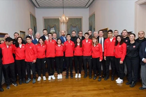 Bilal Erdoğan Okçuluk Milli Takımı ile bir araya geldi
