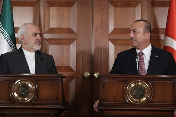 Çavuşoğlu ve Zarif'ten koronavirüs görüşmesi