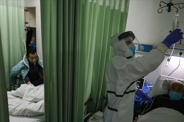 Çin'de yeni koronavirüs salgınından ölenlerin sayısı 812'e çıktı