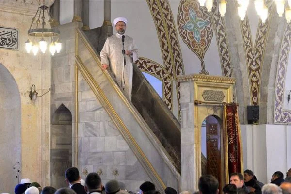 Diyanet İşleri Başkanı Erbaş'tan, Hatay'da 'Hak uğrunda mücadele' konulu hutbe