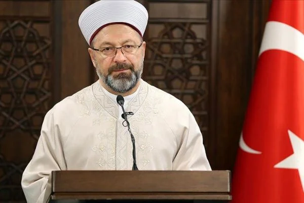 Diyanet İşleri Başkanı Erbaş'tan 'Regaib Kandili' mesajı