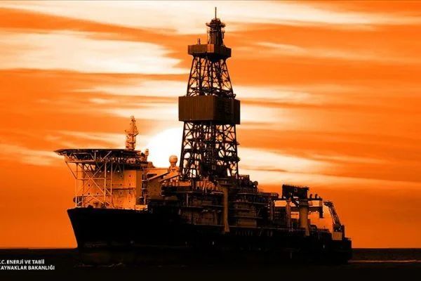 Enerji ve Tabii Kaynaklar Bakanı Dönmez: Türkiye'nin üçüncü sondaj gemisi yola çıktı