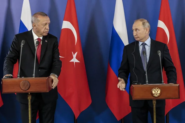 Erdoğan ve Putin telefonda görüştü