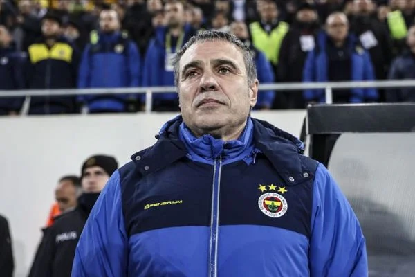 'Fenerbahçe için ne gerekiyorsa taşın altına elimizi her zaman koyarız'