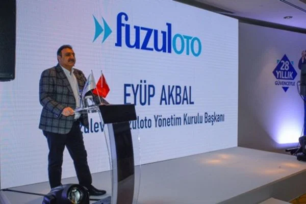 FuzulOto, "Araba Sevdası"nı Kadir Çöpdemir'le gerçeğe dönüştürüyor
