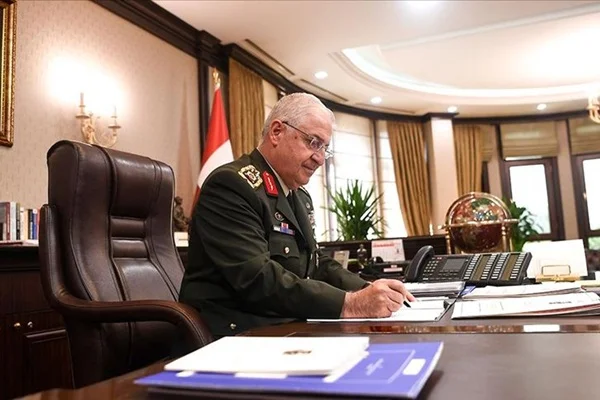 Genelkurmay Başkanı Orgeneral Güler, İngiliz mevkidaşı ile görüştü