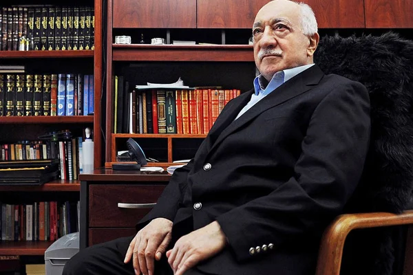 'Gülen grubu bürokrasiyi kullanıyor, Milli Görüşçüler sandıktan çıkmak istiyor'