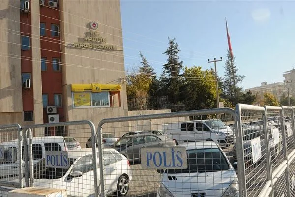 HDP Mardin İl Başkanı Perihan Ağaoğlu'na terörden gözaltı