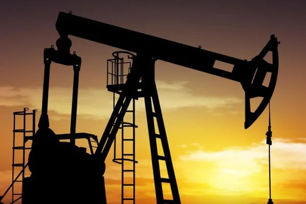 Hint ve Rus devlerinden petrol anlaşması