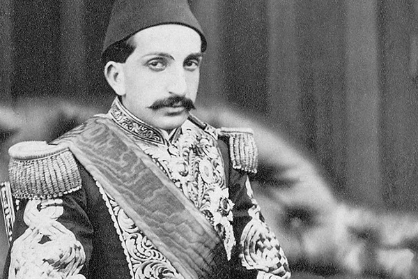 İkinci Abdülhamid'in tahtı 100 bin TL'ye satıldı