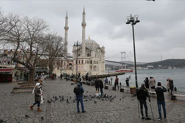 İstanbul'da sıcaklıklar mevsim normallerine yükselecek