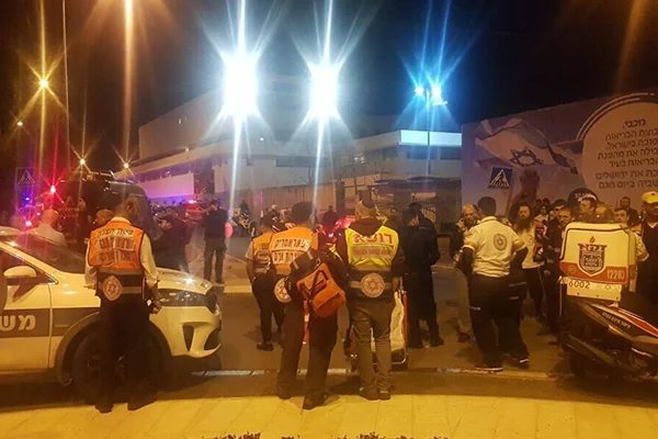 Kudüs'te araçlı saldırı: 15 İsrail asker yaralı