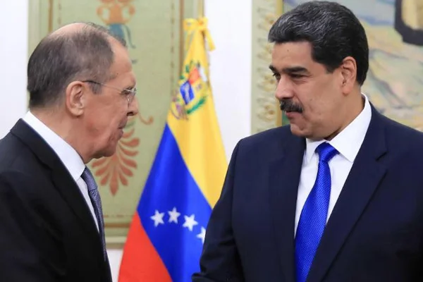 Lavrov'dan ''Maduro'ya destek'' açıklaması