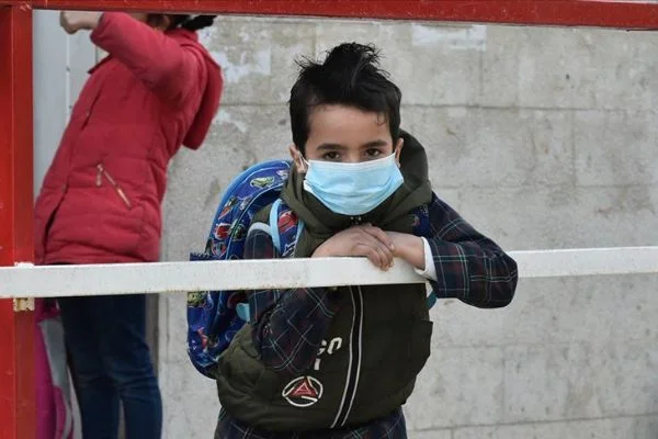 Lübnan'da Kovid -19 nedeniyle eğitime bir hafta ara verildi