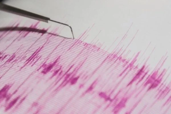 Manisa Akhisar'da 4.6 büyüklüğünde deprem