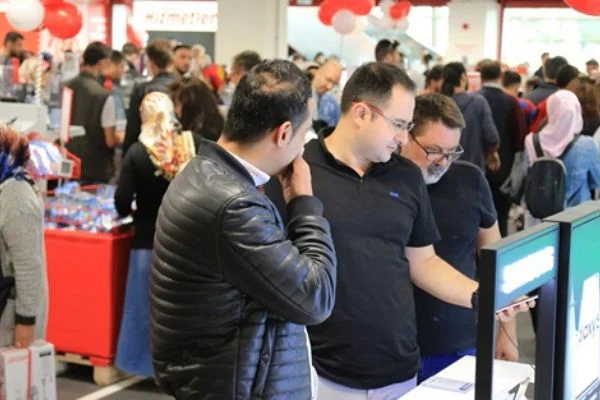 MediaMarkt'ta Samsung Galaxy S20 serisi için ön siparişler başladı