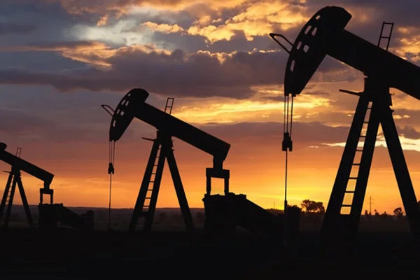 Moody's: Koronavirüs petrol talebini ve fiyatlarını düşürebilir
