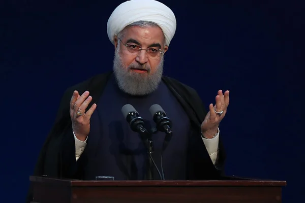 Ruhani'den koronavirüs açıklaması: Korkunun yayılması düşmanın komplosu