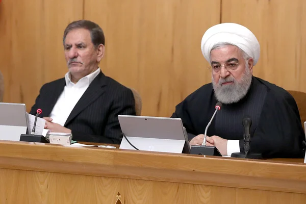 Ruhani: Hiçbir şehirde karantina uygulamayacağız