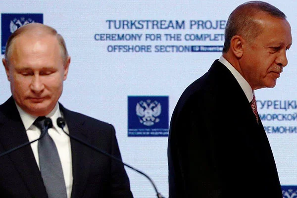 Rus basını: Erdoğan'ın gazetecilere gösterdiği fotoğraf, Putin'in zoruna gitti