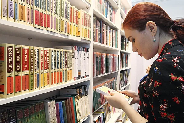 Rusya'da 2019'da en çok kitabı satılan yazar kim?