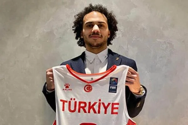 Shane Larkin kimdir? Shane Larkin kaç yaşındadır? Shane Larkin'in ismi ne oldu? İşte Shane Larkin özgeçmişi.