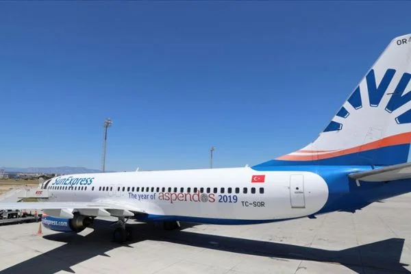 SunExpress ile Antalya-Paris uçuşları başladı