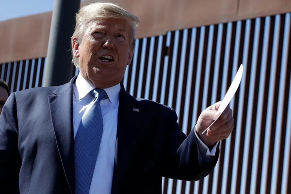 Trump'ın Meksika duvarına Pentagon'dan finansal destek