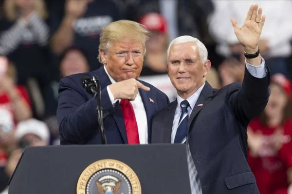 Trump, Kovid-19 ile mücadele için Başkan Yardımcısı Pence'i görevlendirdi: