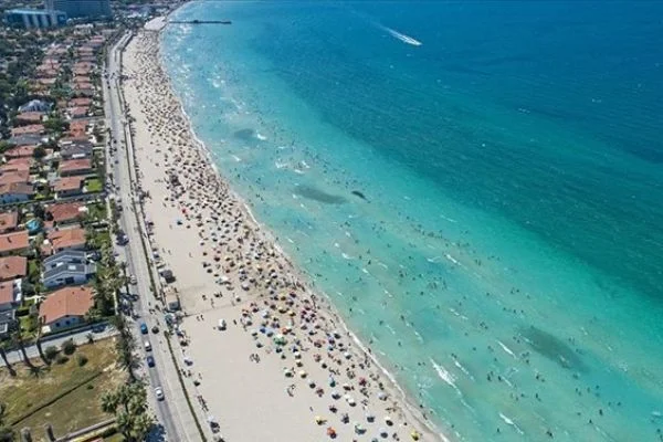 Turizm geliri 34 milyar 520 milyon 332 bin dolar oldu