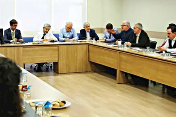 Türkiye'nin sağlık harcamaları Medipol'de masaya yatırıldı