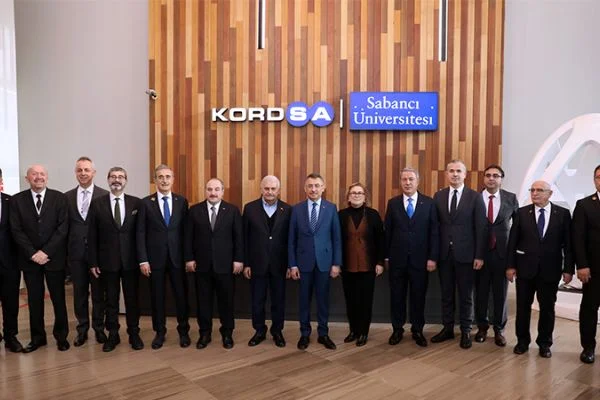 Türkiye'nin Teknoloji Üssü Kompozit Teknolojileri Mükemmeliyet Merkezi, Devletin Zirvesini misafir etti