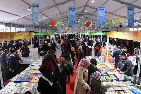 Üsküdar'da 9 gün boyunca yer gök kitap oldu
