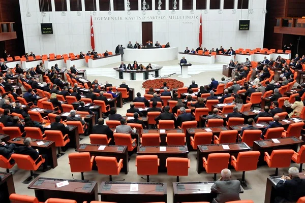 Yeni torba teklifi Meclis'te