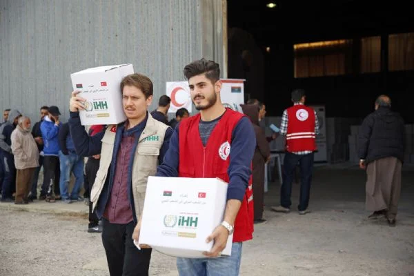 5 bin Libyalıya insani yardım