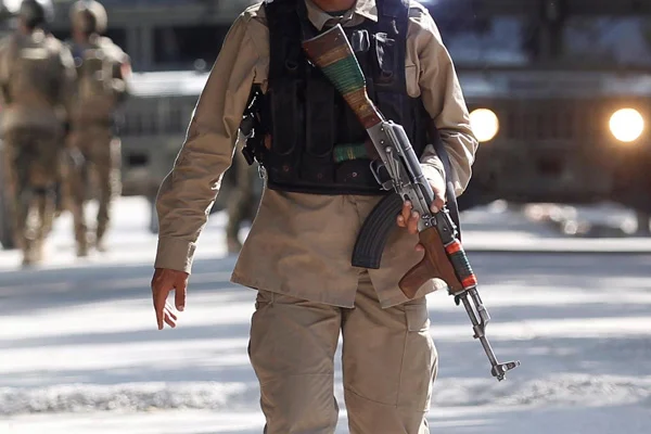 Afganistan'da siyasi liderlerin olduğu törende bombalı saldırı
