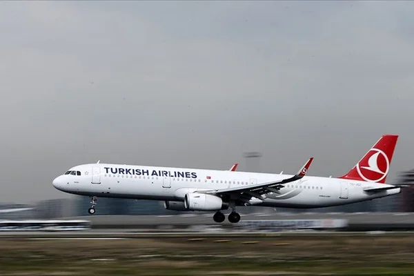 Avrupa'dan Türkiye'ye dönmek isteyen vatandaşlara 'THY ile temasa geçin' uyarısı