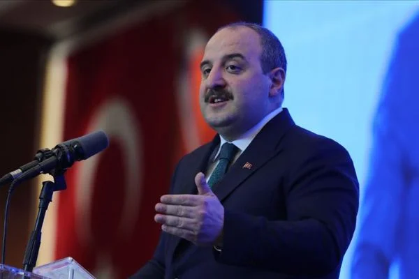 Bakan'dan "iş adamları"na "İnsan olun" önerisi
